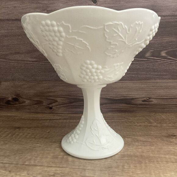 Vintage Grape Milk Glass Large Tall Compote Bowl 8" Imperial Glass Scallop - Picture 4 of 12